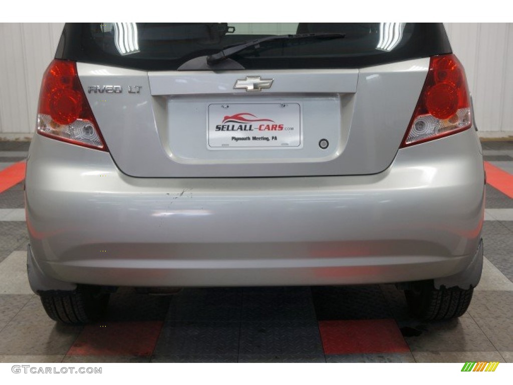 2005 Aveo LT Hatchback - Galaxy Silver Metallic / Gray photo #63