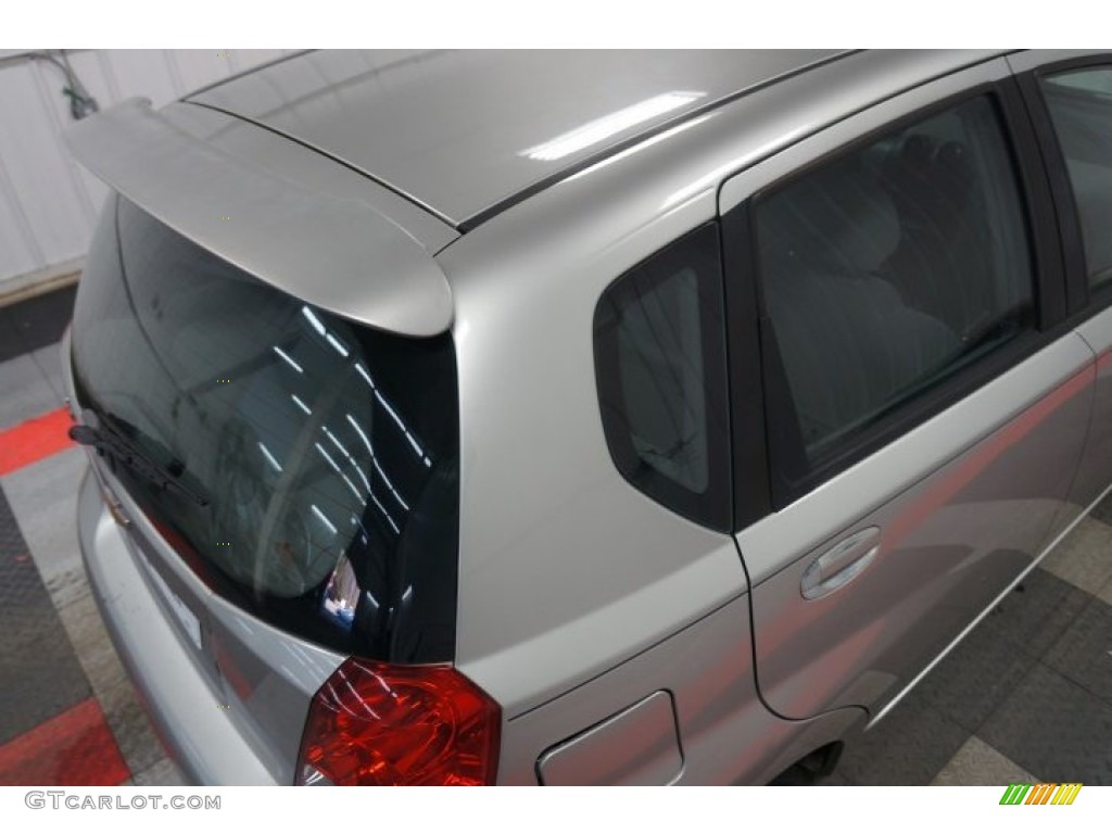 2005 Aveo LT Hatchback - Galaxy Silver Metallic / Gray photo #80