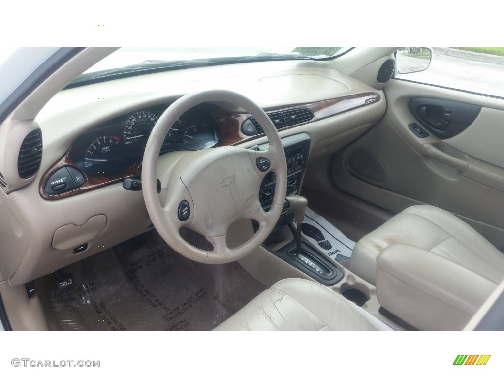 2001 Malibu LS Sedan - Bright White / Neutral photo #11