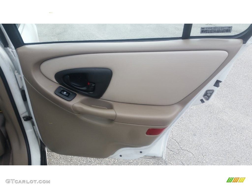 2001 Malibu LS Sedan - Bright White / Neutral photo #17
