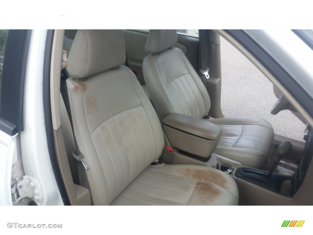 2001 Malibu LS Sedan - Bright White / Neutral photo #19