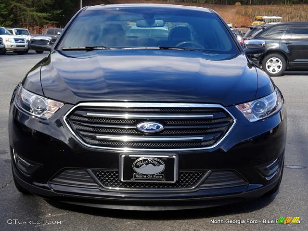 2015 Taurus Limited AWD - Tuxedo Black Metallic / Charcoal Black photo #8