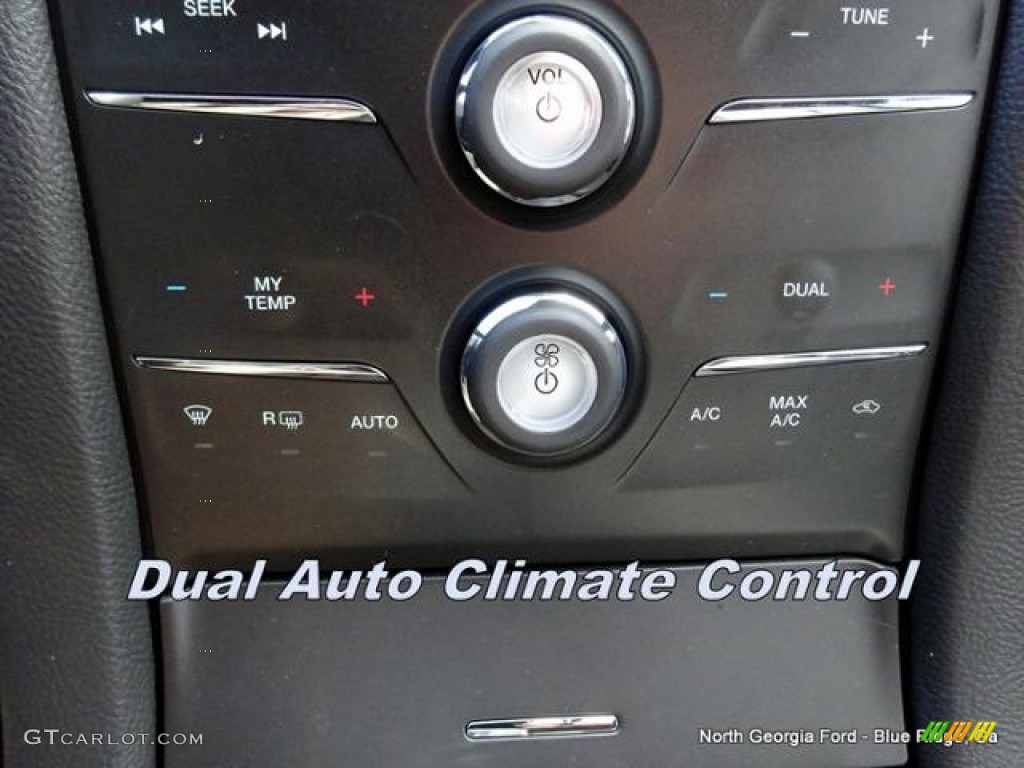 2015 Taurus Limited AWD - Tuxedo Black Metallic / Charcoal Black photo #22