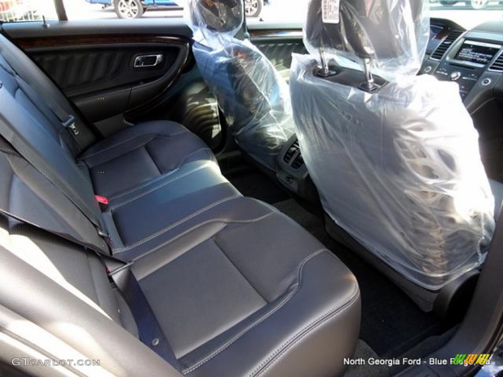 2015 Taurus Limited AWD - Tuxedo Black Metallic / Charcoal Black photo #32