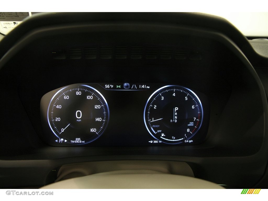 2016 Volvo XC90 T6 AWD Gauges Photos