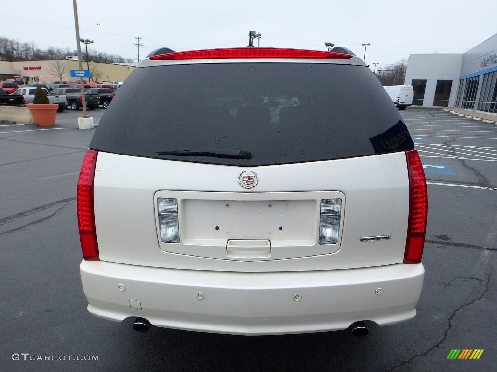 2005 SRX V6 - White Diamond / Light Neutral photo #6