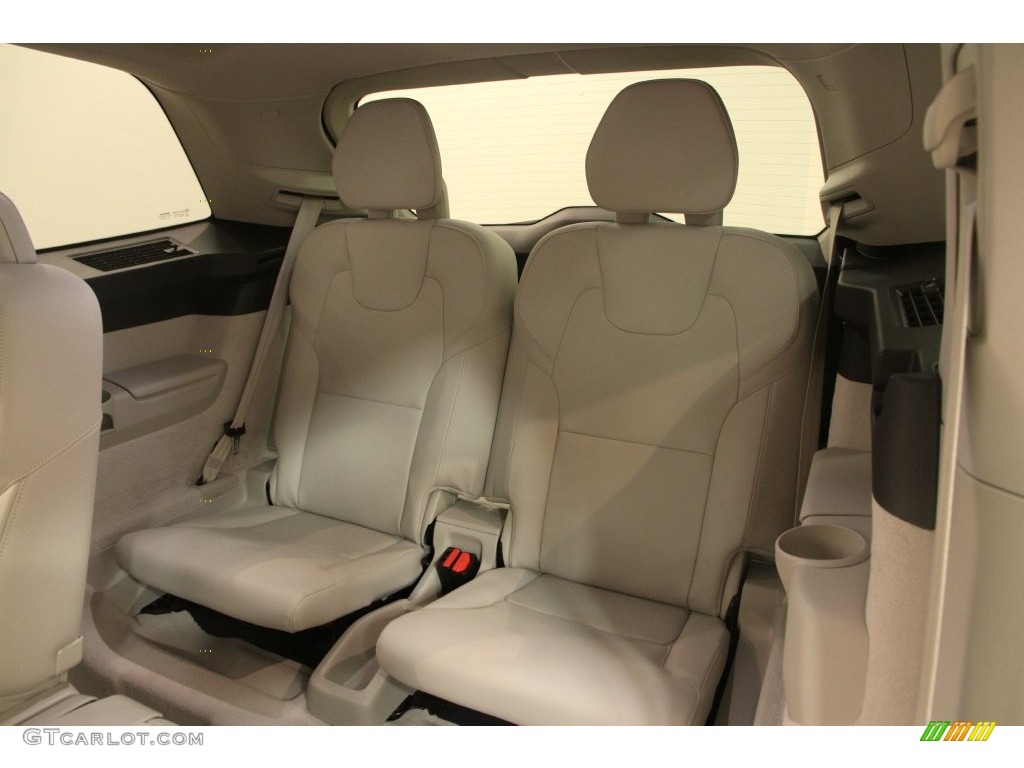 2016 Volvo XC90 T6 AWD Rear Seat Photo #109564311