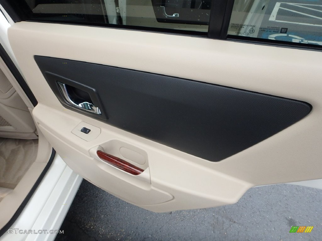 2005 SRX V6 - White Diamond / Light Neutral photo #20