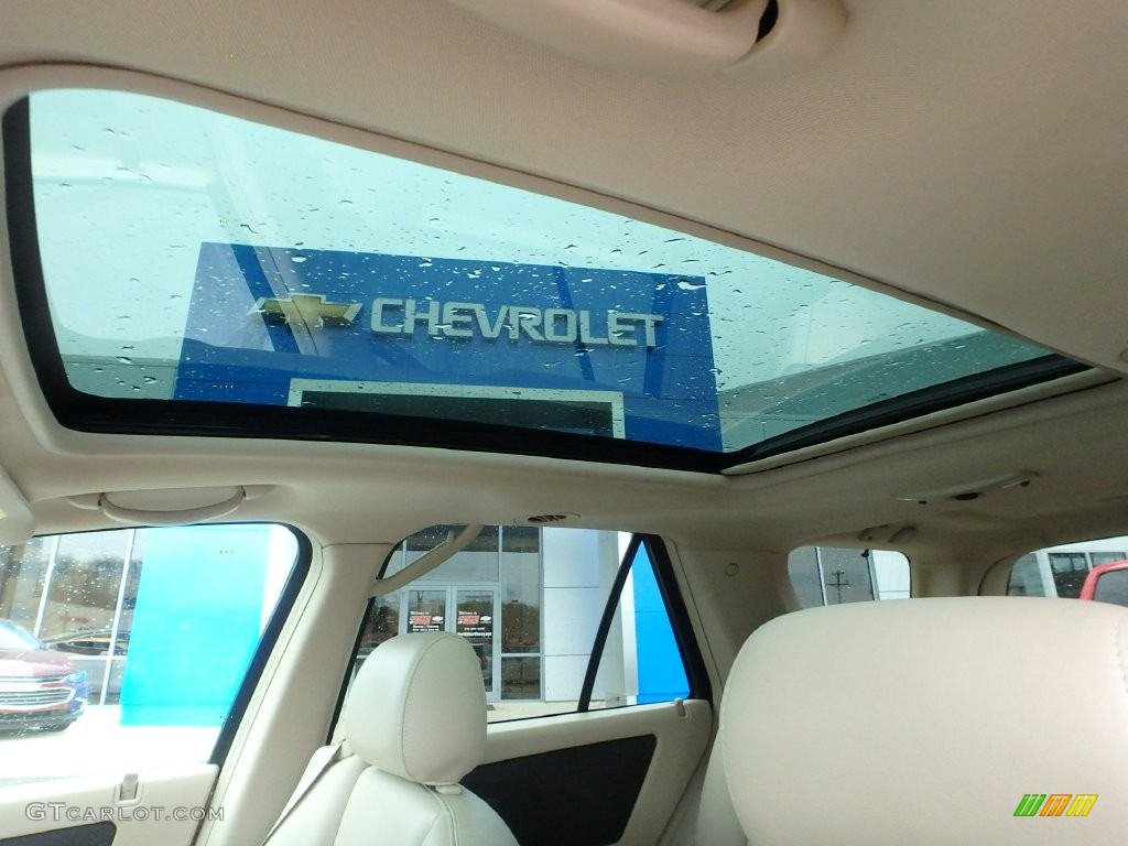 2005 SRX V6 - White Diamond / Light Neutral photo #27