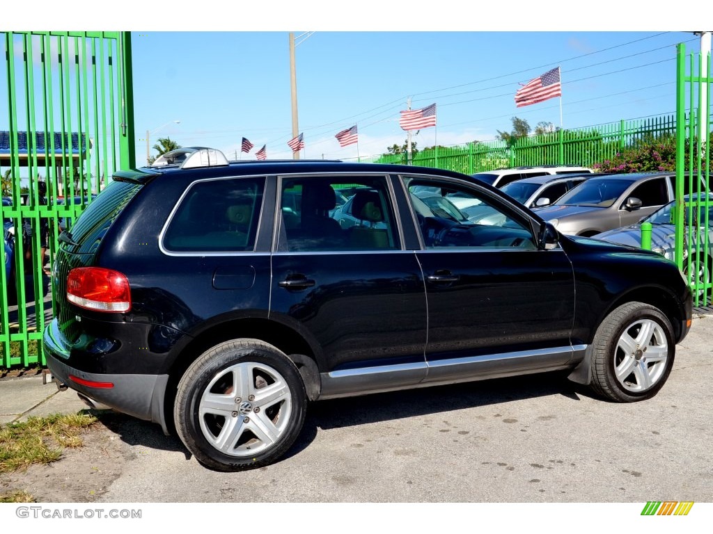 2006 Touareg V8 - Black / Teak photo #8