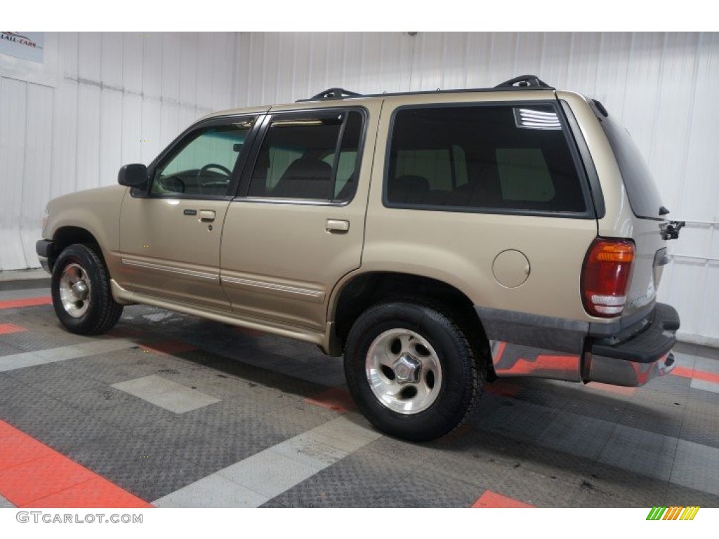 2001 Explorer XLT 4x4 - Harvest Gold Metallic / Medium Prairie Tan photo #11