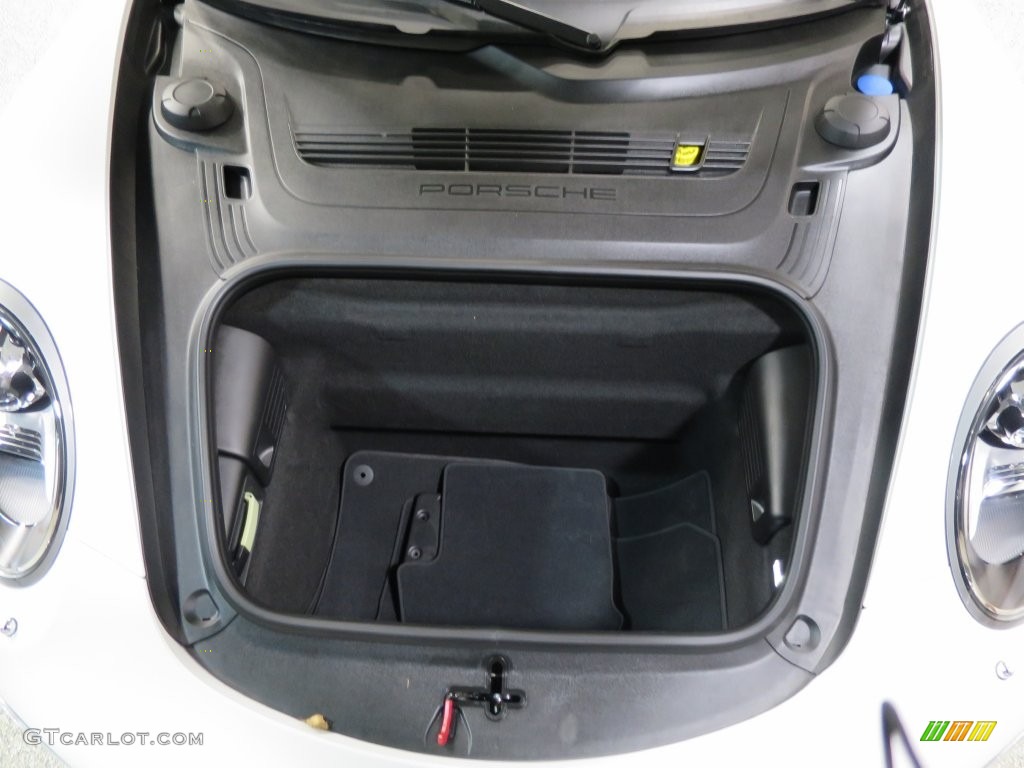 2016 Porsche 911 Carrera 4 Coupe Trunk Photos