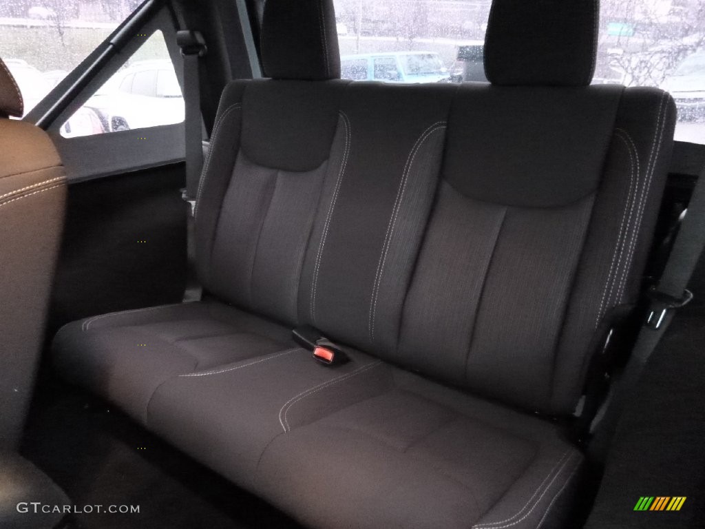 2016 Jeep Wrangler Rubicon 4x4 Rear Seat Photos