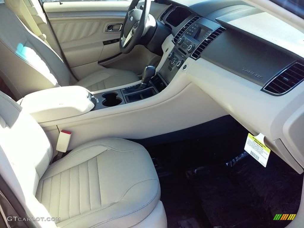 2015 Taurus SE - Magnetic Metallic / Dune photo #18