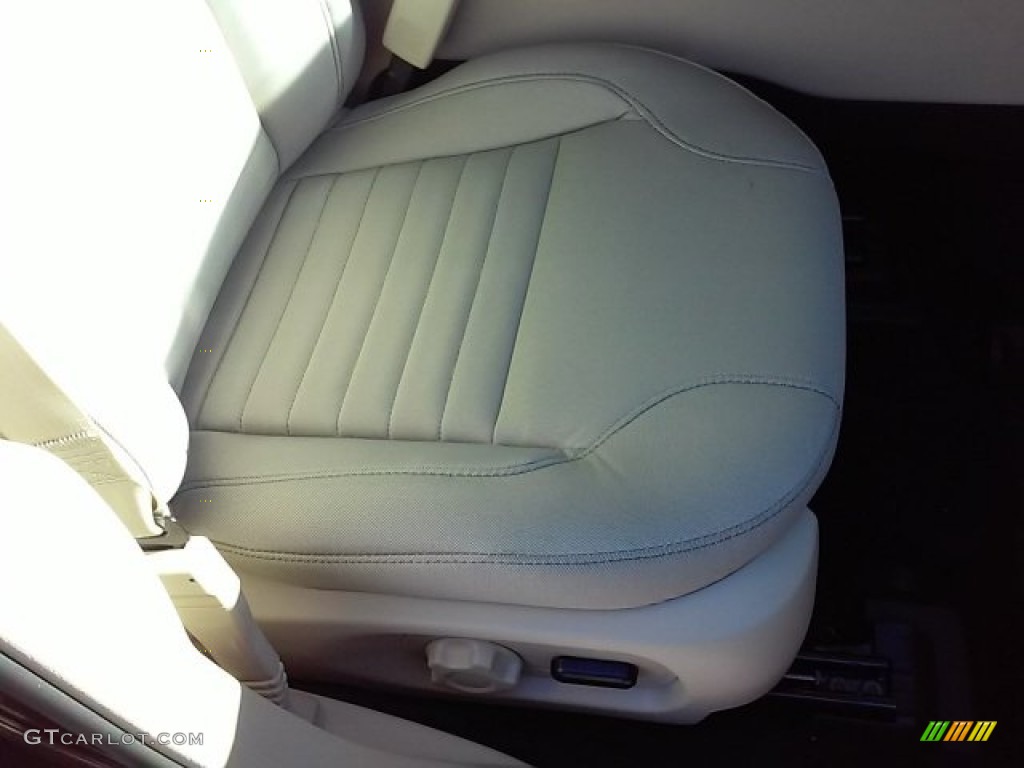 2015 Taurus SE - Magnetic Metallic / Dune photo #21