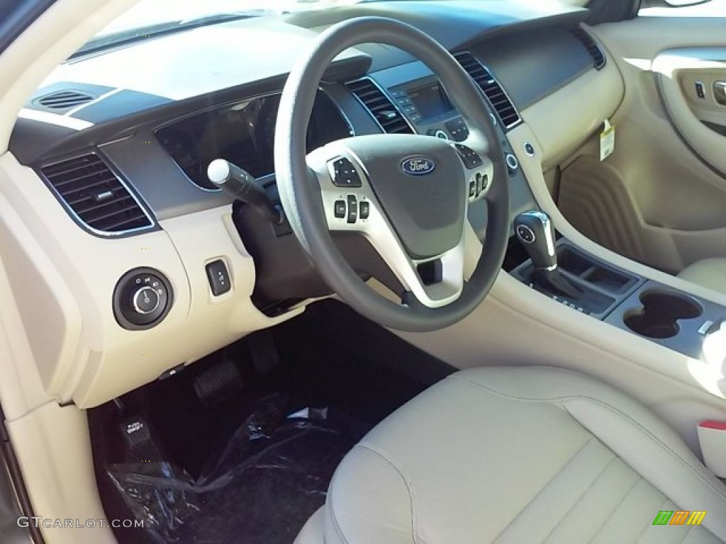 2015 Taurus SE - Magnetic Metallic / Dune photo #23
