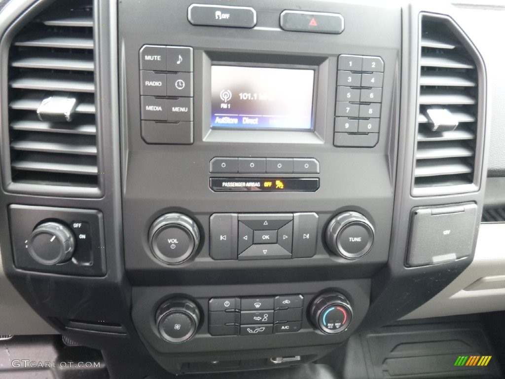 2016 F150 XL Regular Cab - Ingot Silver / Medium Earth Gray photo #15