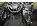 Magnetic - Focus SE Sedan Photo No. 9