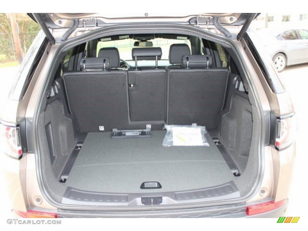 2016 Land Rover Discovery Sport HSE Luxury 4WD Trunk Photos