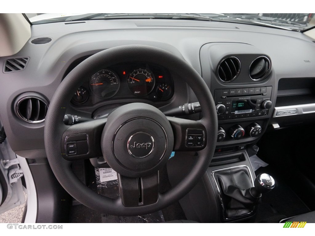 2016 Jeep Compass Sport Dashboard Photos