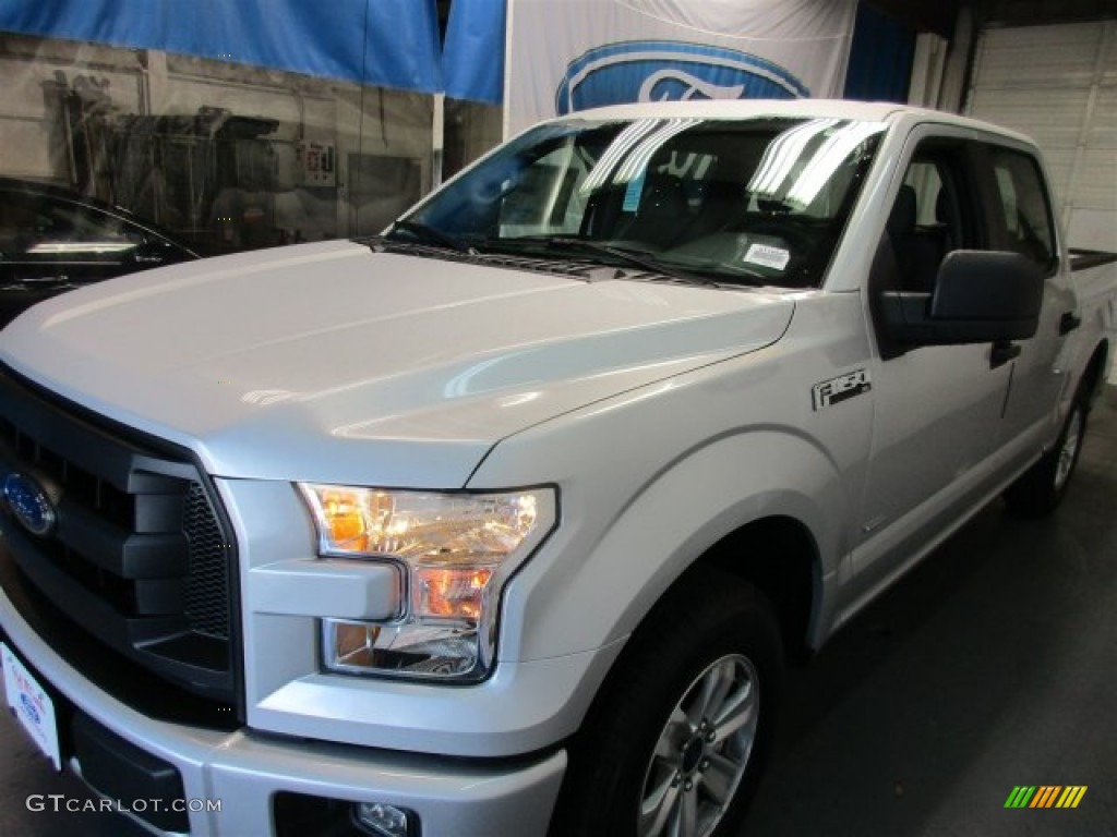 2016 F150 XL SuperCrew - Ingot Silver / Medium Earth Gray photo #3