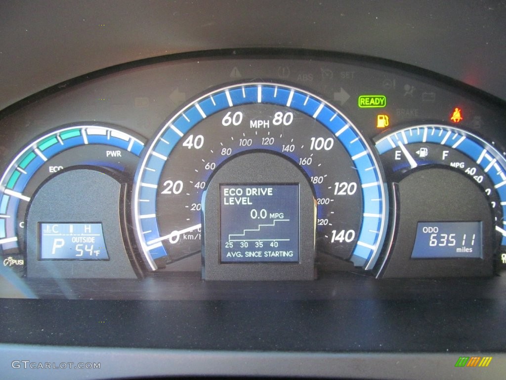 2013 Camry Hybrid LE - Super White / Light Gray photo #41