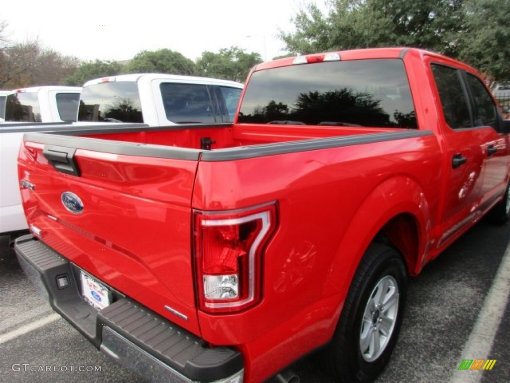 2016 F150 XLT SuperCrew - Race Red / Medium Earth Gray photo #8