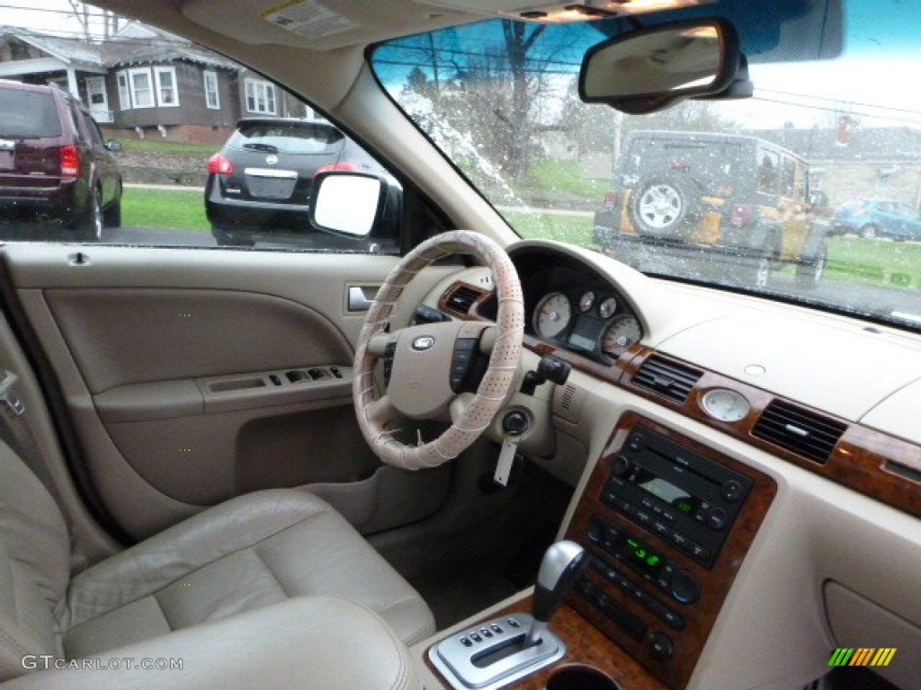 2005 Five Hundred Limited AWD - Pueblo Gold Metallic / Pebble Beige photo #19