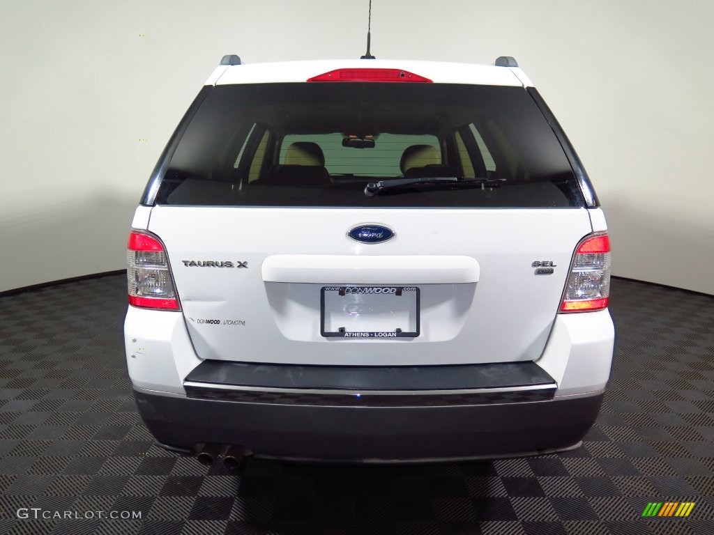 2008 Taurus X SEL AWD - Oxford White / Camel photo #5