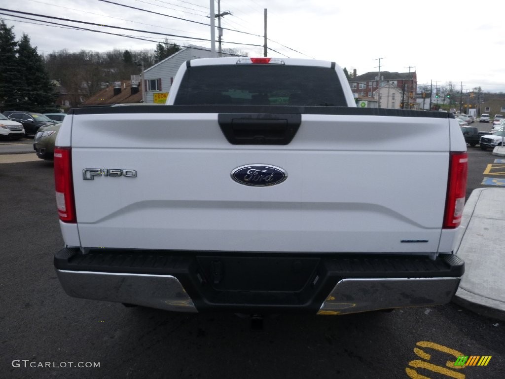 2016 F150 XLT SuperCrew 4x4 - Oxford White / Medium Earth Gray photo #6