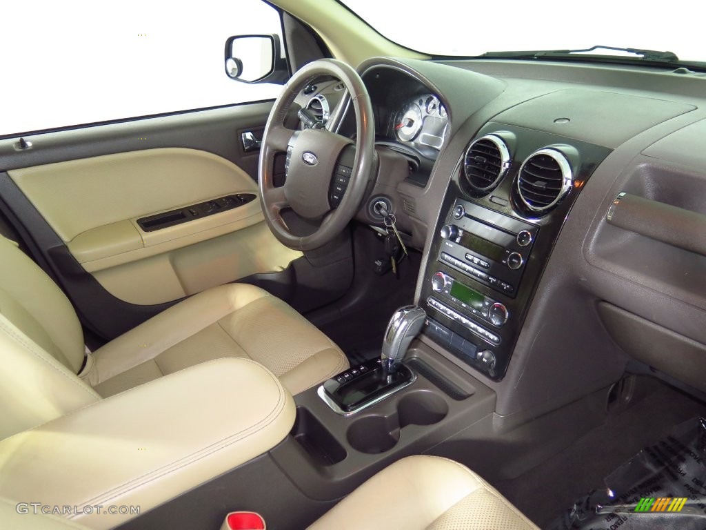 2008 Taurus X SEL AWD - Oxford White / Camel photo #15