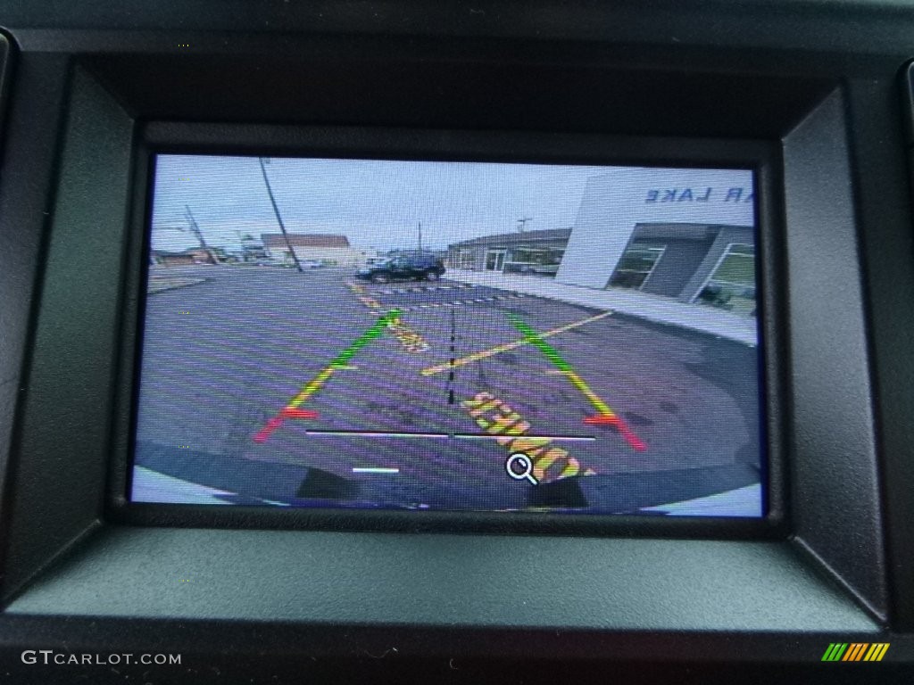 2016 F150 XLT SuperCrew 4x4 - Oxford White / Medium Earth Gray photo #18