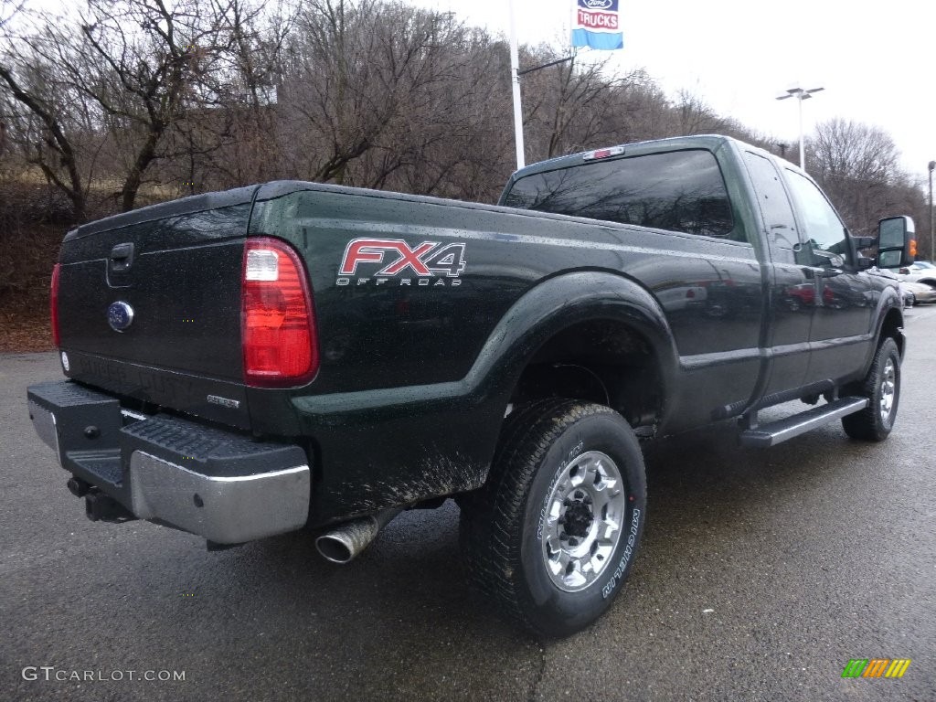 2016 F350 Super Duty XLT Super Cab 4x4 - Green Gem Metallic / Steel photo #3