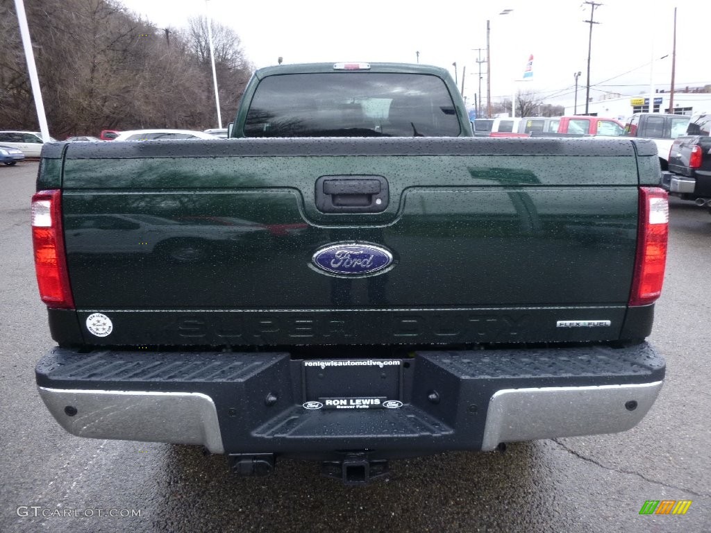 2016 F350 Super Duty XLT Super Cab 4x4 - Green Gem Metallic / Steel photo #4
