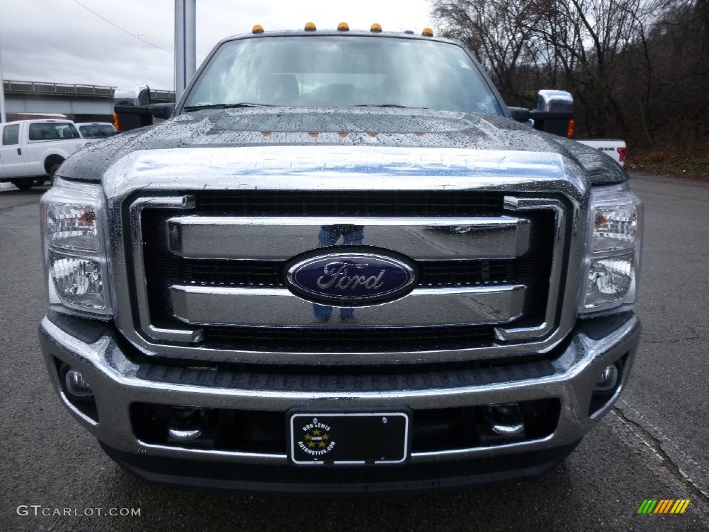 2016 F350 Super Duty XLT Super Cab 4x4 - Green Gem Metallic / Steel photo #9