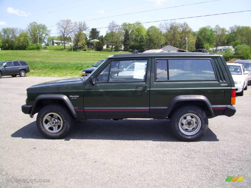 1996 Cherokee Sport 4WD - Moss Green Pearl / Gray photo #2