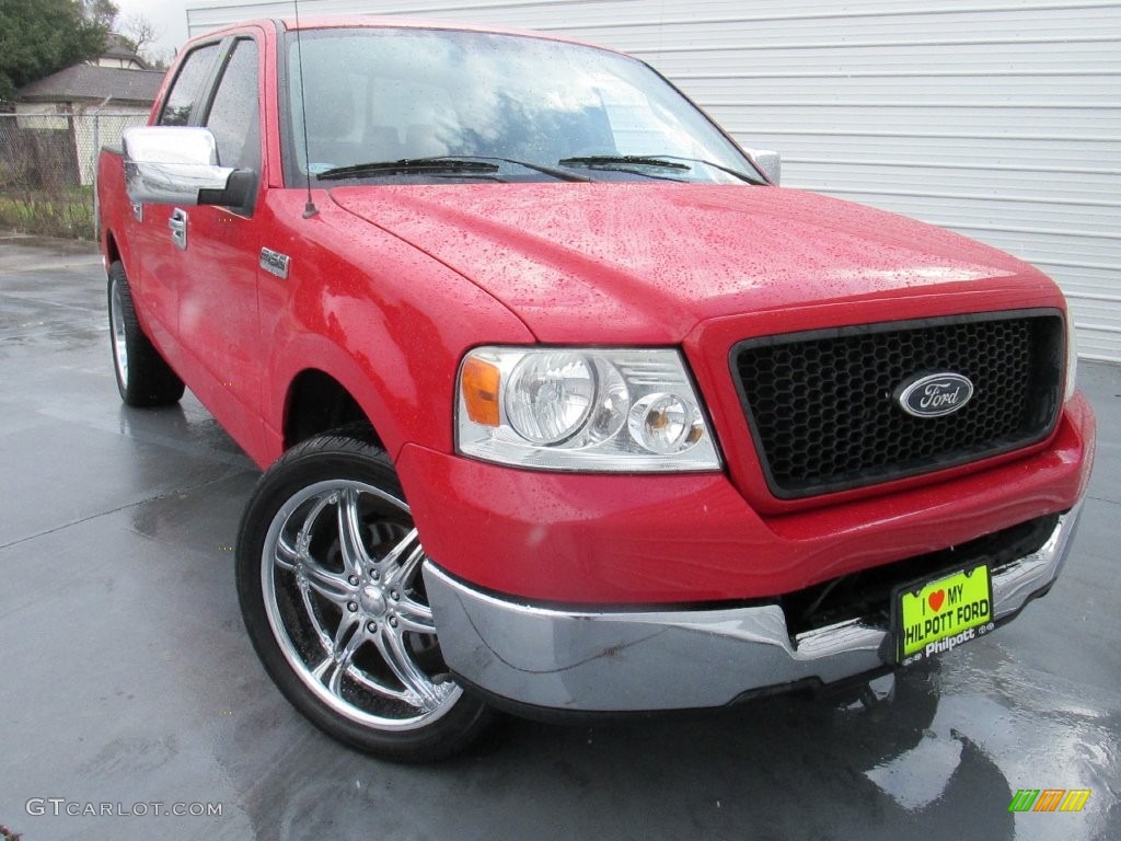 2005 F150 XLT SuperCrew - Bright Red / Medium Flint/Dark Flint Grey photo #1