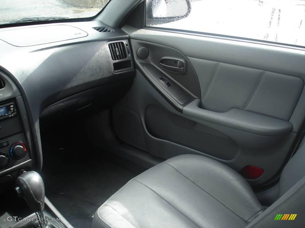2004 Elantra GT Sedan - Sterling Silver / Gray photo #5
