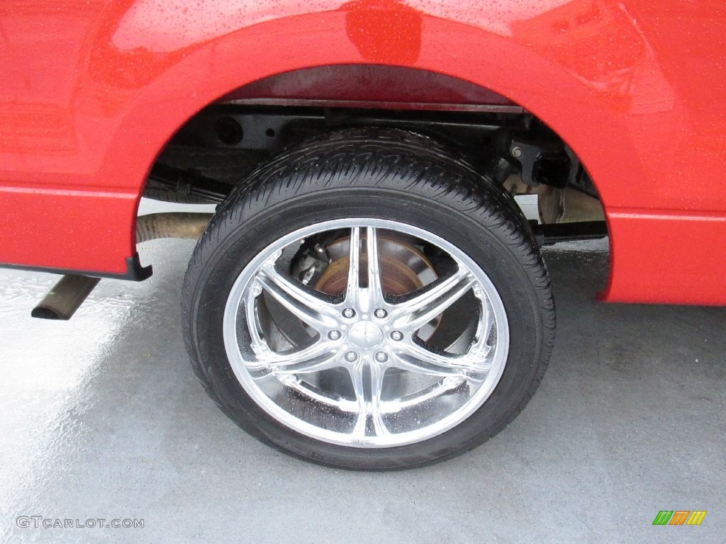 2005 F150 XLT SuperCrew - Bright Red / Medium Flint/Dark Flint Grey photo #13