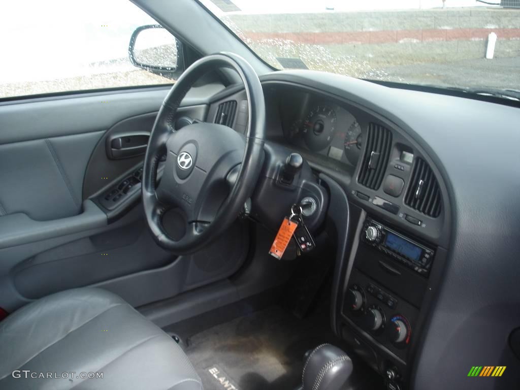 2004 Elantra GT Sedan - Sterling Silver / Gray photo #7