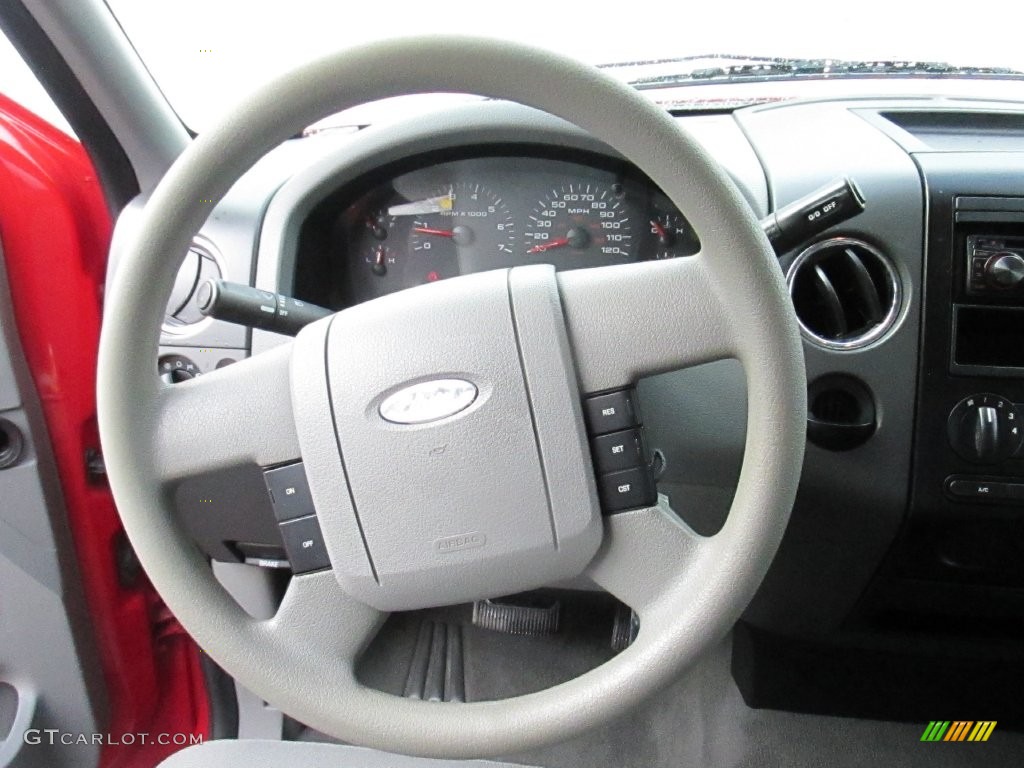 2005 F150 XLT SuperCrew - Bright Red / Medium Flint/Dark Flint Grey photo #32