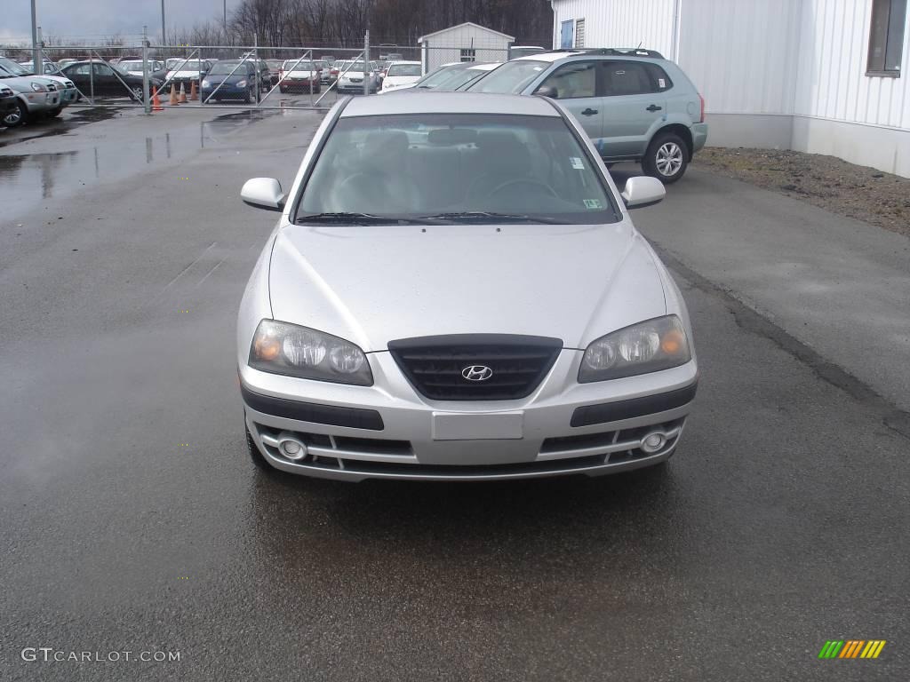 2004 Elantra GT Sedan - Sterling Silver / Gray photo #11