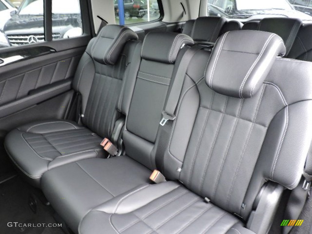 2016 Mercedes-Benz GL 350 BlueTEC 4Matic Rear Seat Photos