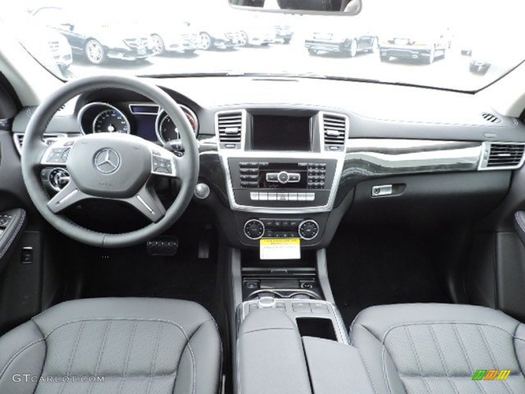 2016 Mercedes-Benz GL 350 BlueTEC 4Matic Dashboard Photos