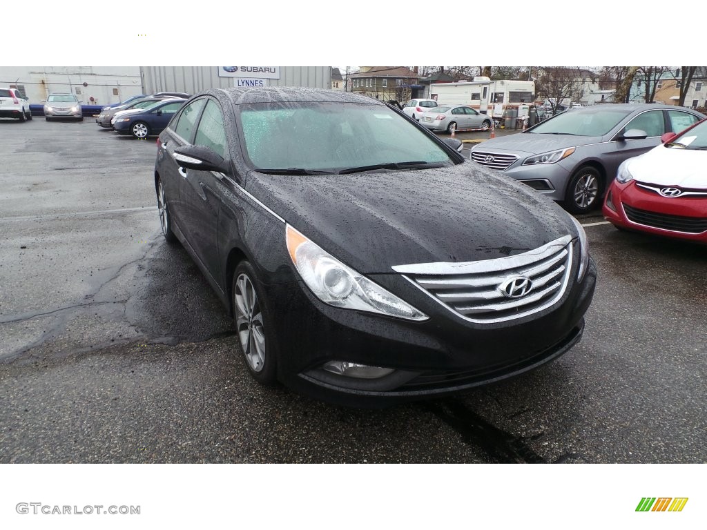 2014 Sonata SE - Phantom Black Metallic / Black photo #1