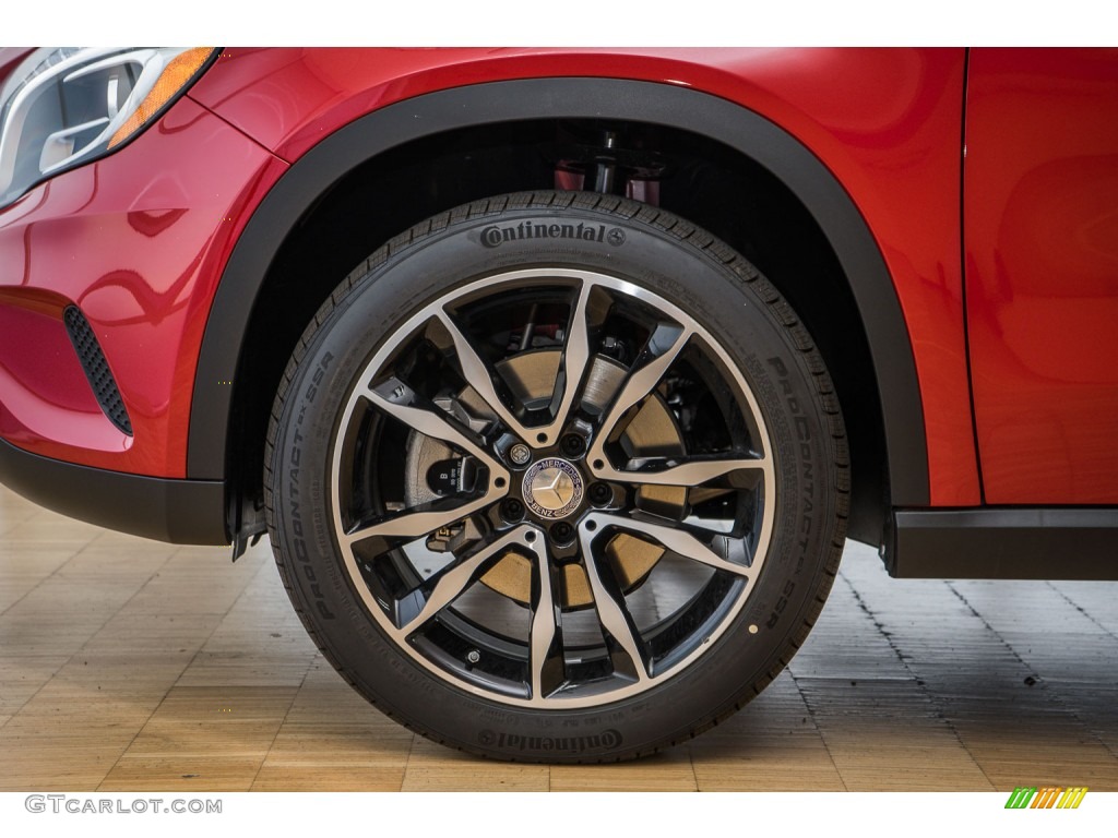 2016 GLA 250 - Jupiter Red / Black photo #10