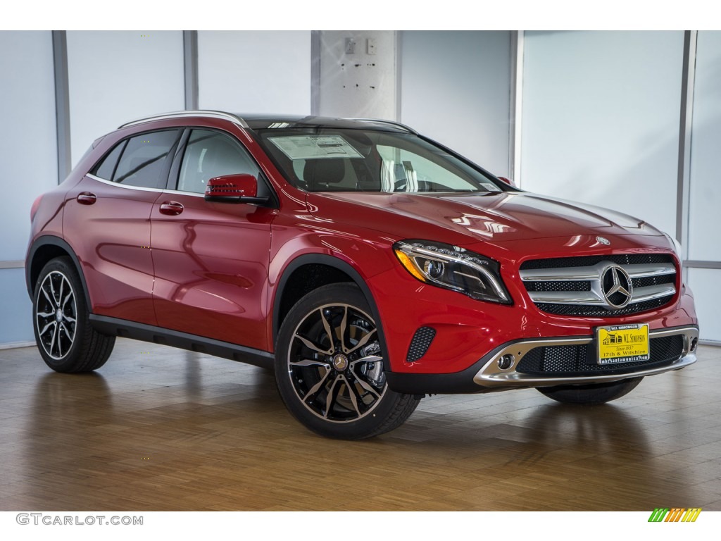 2016 GLA 250 - Jupiter Red / Black photo #12