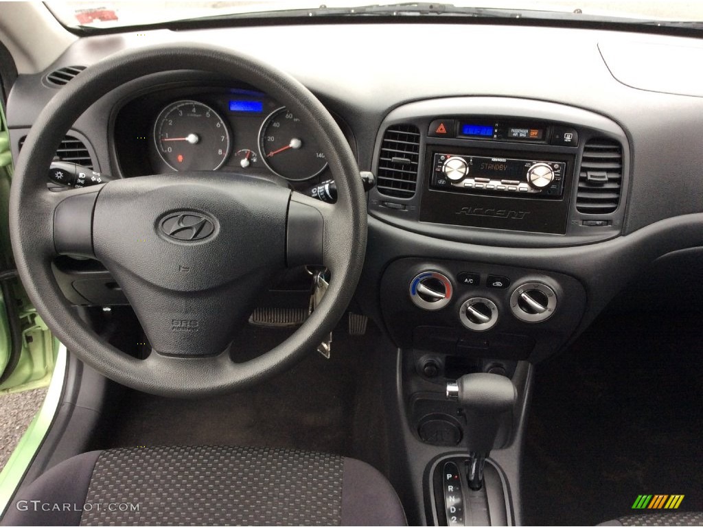 2010 Accent GS 3 Door - Apple Green / Black photo #11