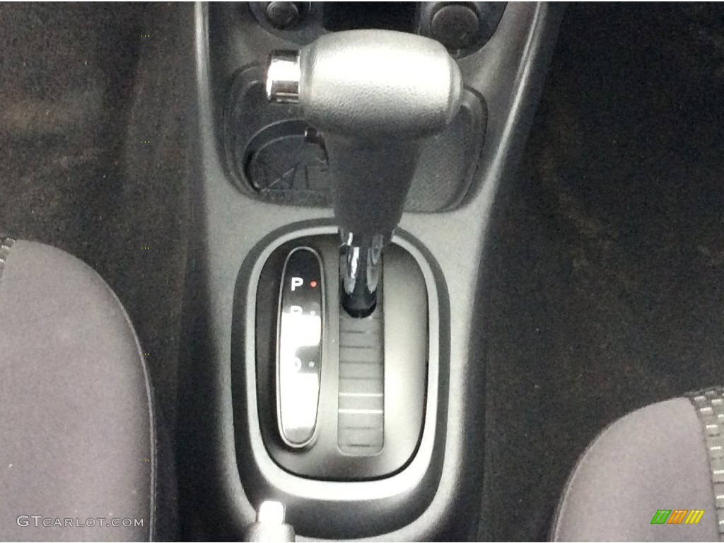 2010 Accent GS 3 Door - Apple Green / Black photo #15