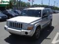 2006 Bright Silver Metallic Jeep Commander 4x4  photo #14